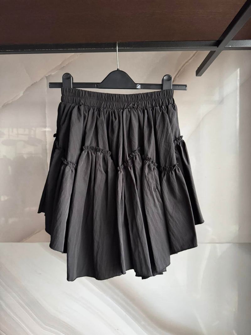 Nevi skirt