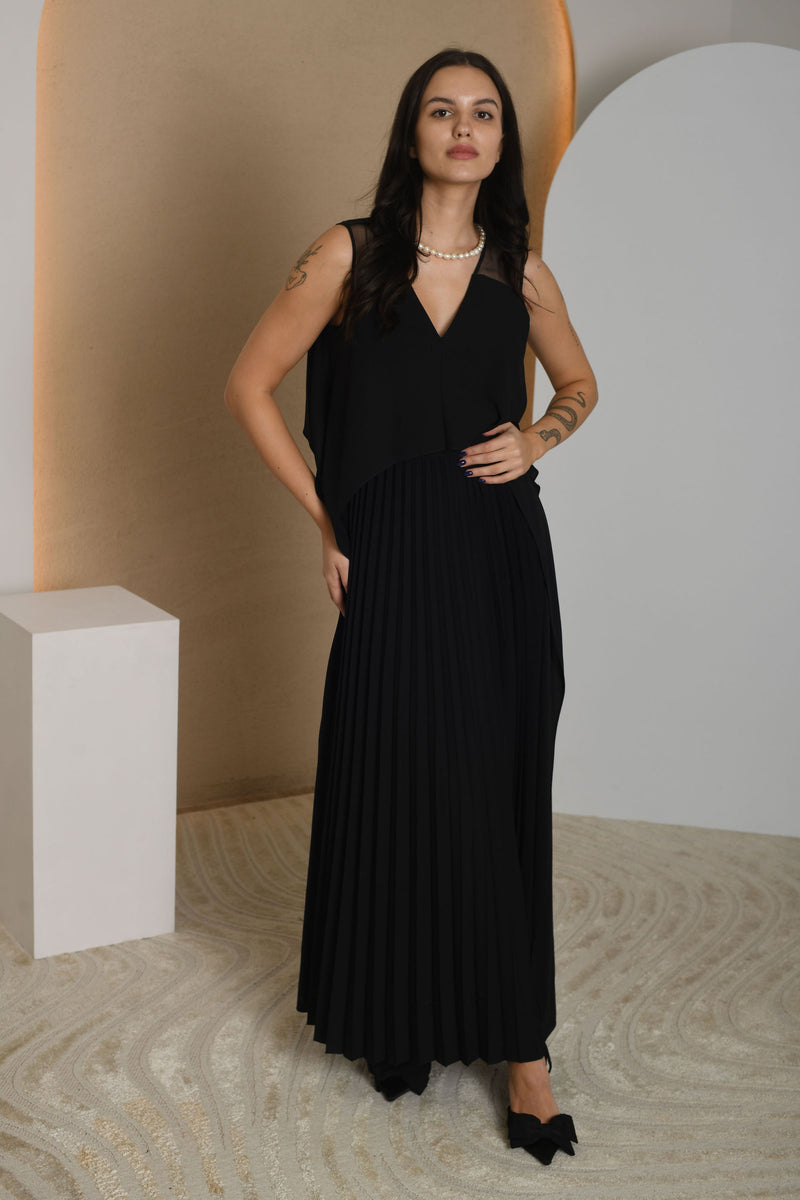 FOR RENT - Livia Sleeveless Pleated Maxi Dress in Black