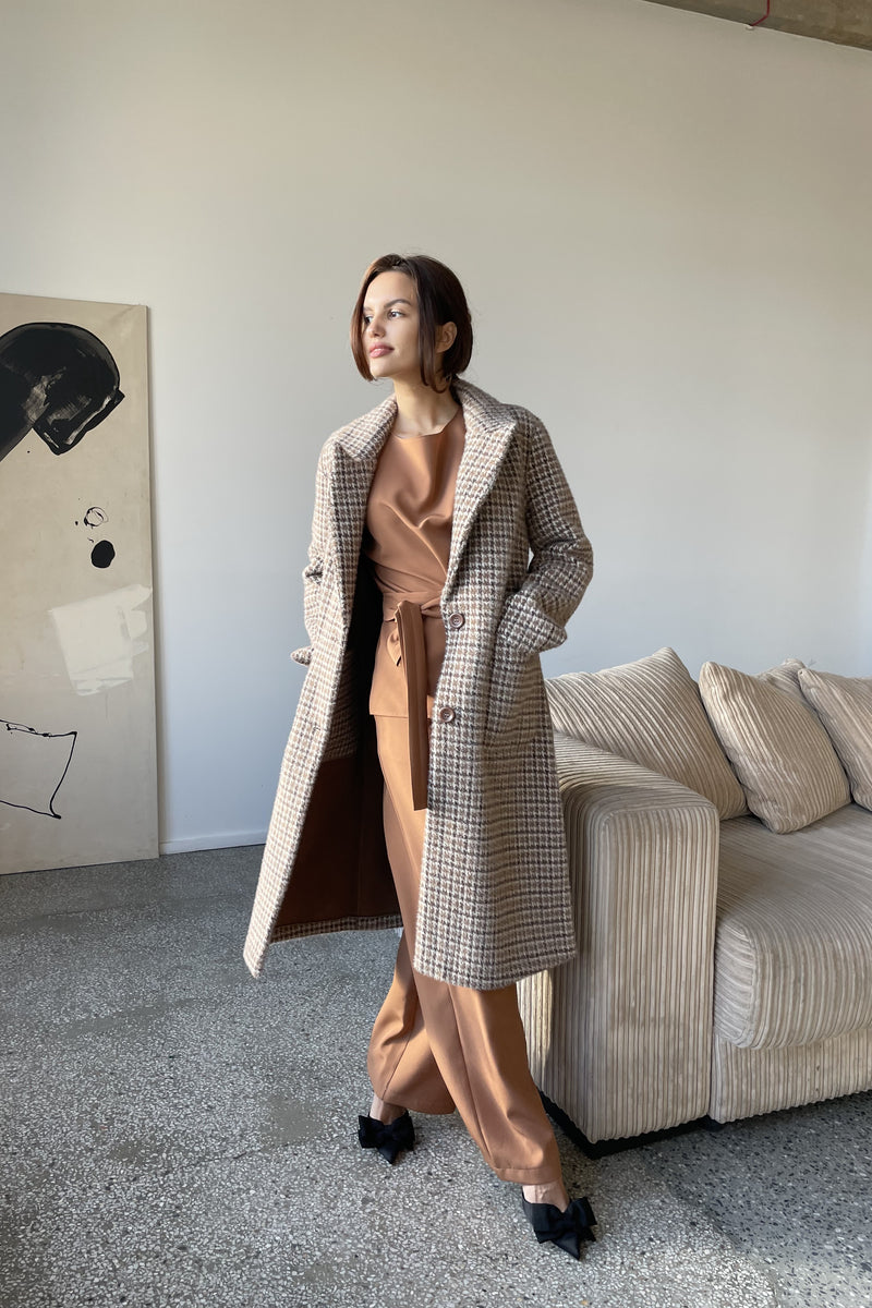 Curated by A.P.Line - Cruz Coat